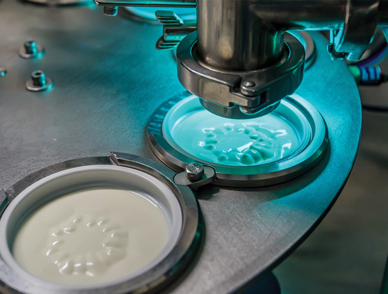 Operating conveyor for bottling yogurt during UV sterilization