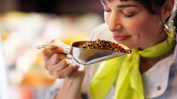 IFT Sci Dish Podcast Episode 20 Sensory Science woman smelling peppercorns